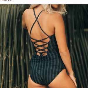 ALBION The Windward One-piece Swimsuit black green strappy large